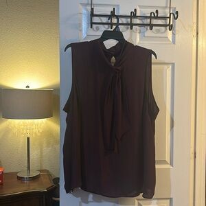 Torrid Size 4 Sleeveless Blouse